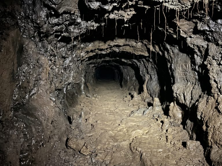 tunnel de lave avec la belle du sud